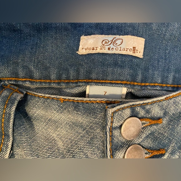 So Wear it Declare it Denim skirt - Picture 2 of 2